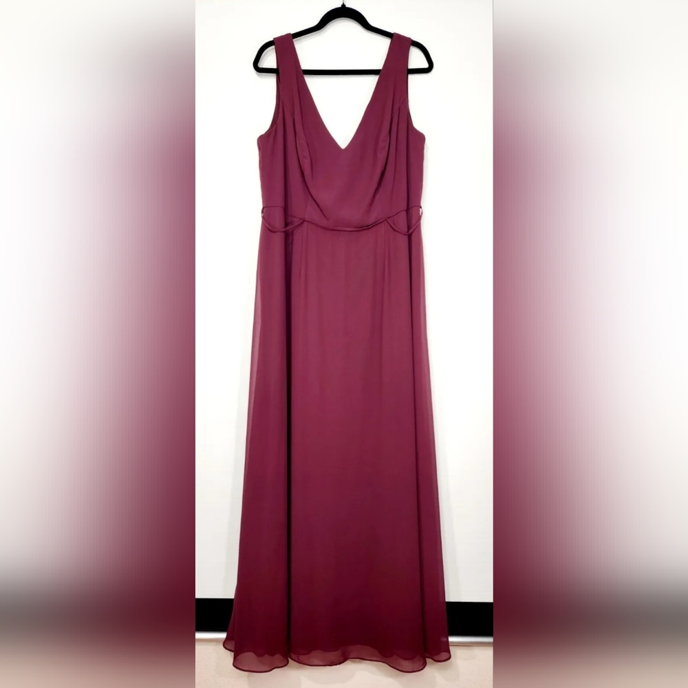 David's Bridal bridesmaid dress size 18